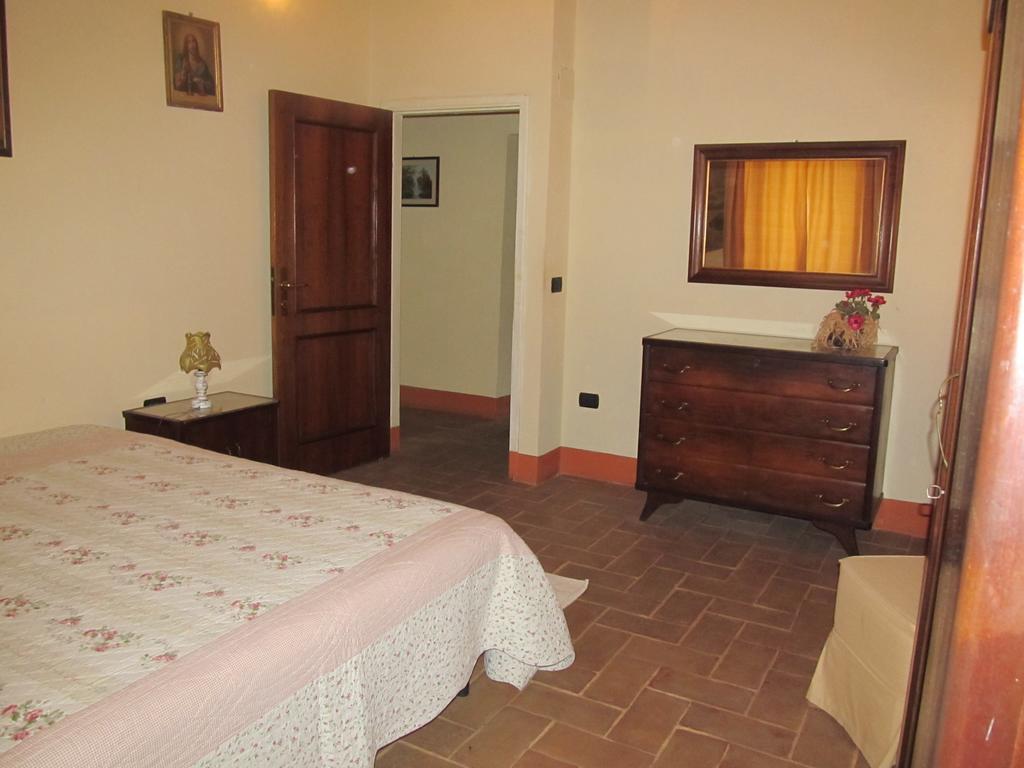 Podere Campovecchio Rapale Δωμάτιο φωτογραφία